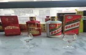 10斤以上白酒空瓶批发(十斤酒瓶多少钱一个)